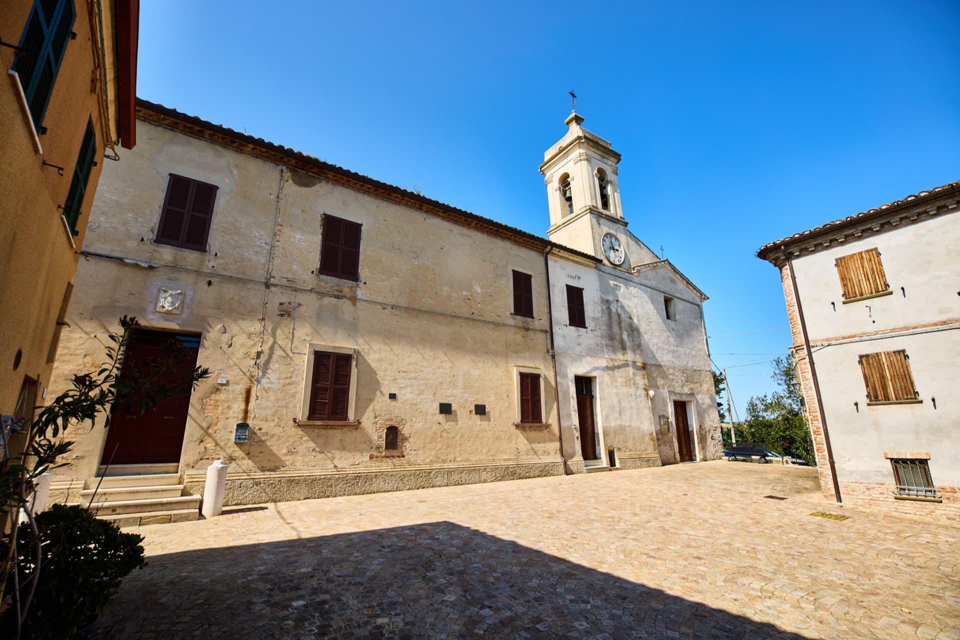 descrizione immagine